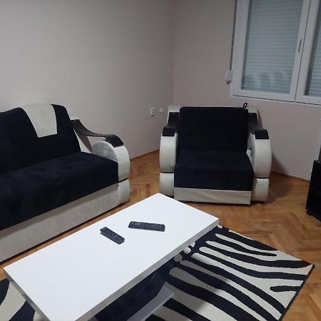Rajna Apartment Pirot Luaran gambar